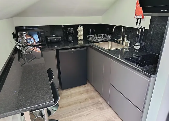 Rose House * 里贝拉布拉瓦